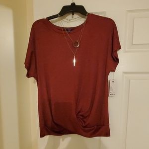 Apt 9 Red Top